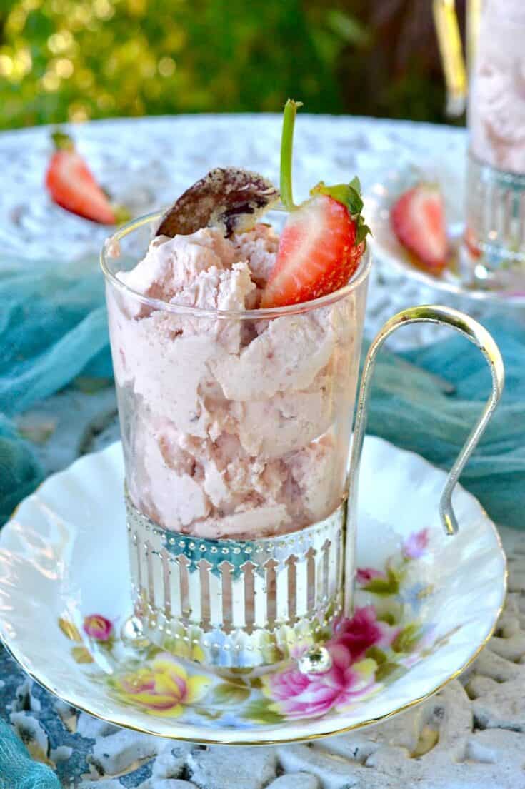 Image for Roasted Strawberry Ice Cream With White Chocolate