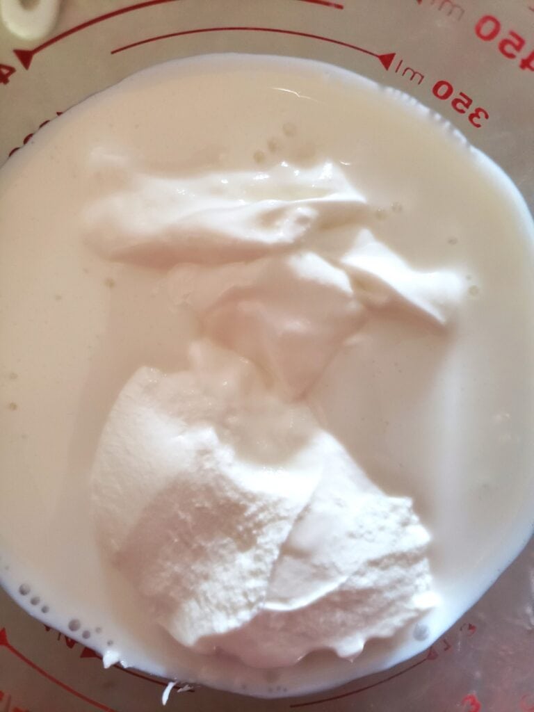 Combine the sour cream and the buttermilk.