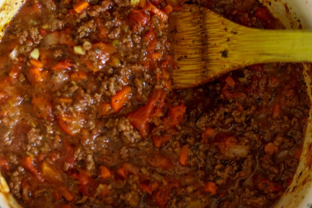 Photo of the sauce after adding the milk.